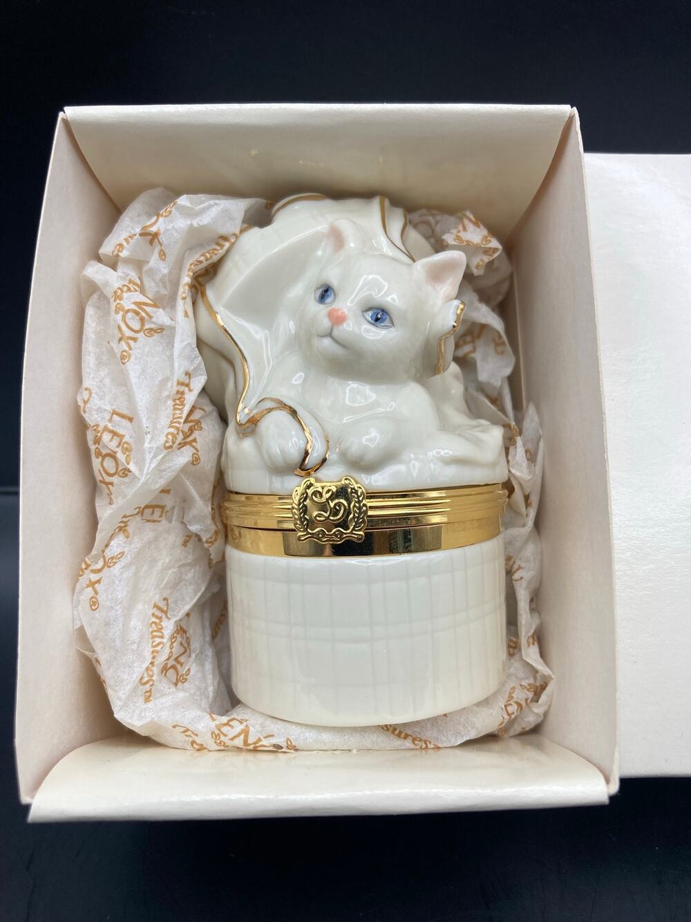 VTG Lenox Treasures The Cats Surprise Hinged Trinket Ring Box with Charm Inside